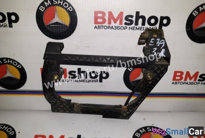 Рамка задней правой ручки двери бмв е39 из Японии - купить Нефтекамске