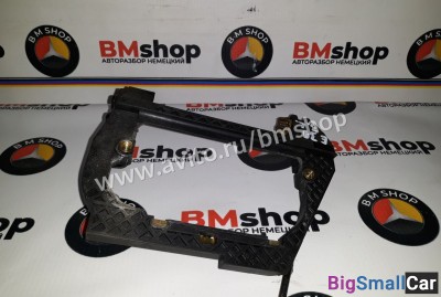 Рамка ручки задней левой двери бмв E39 - купить Нефтекамске