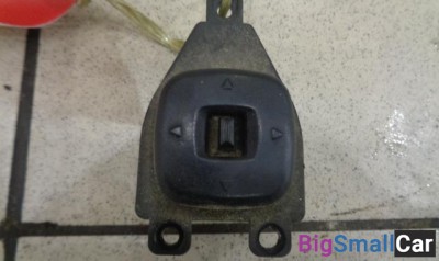 Кнопка регулировки зеркал от Mazda 3 BK 2003-2009 - фото товара Кнопка регулировки зеркал от Mazda 3 BK 2003-2009 - купить Нефтекамске