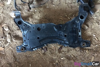 Подрамник Мазда 3 2.0 - купить Нефтекамске