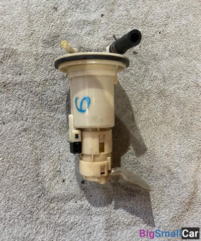 Насос топливный Toyota Passo 1KR - купить Нефтекамске