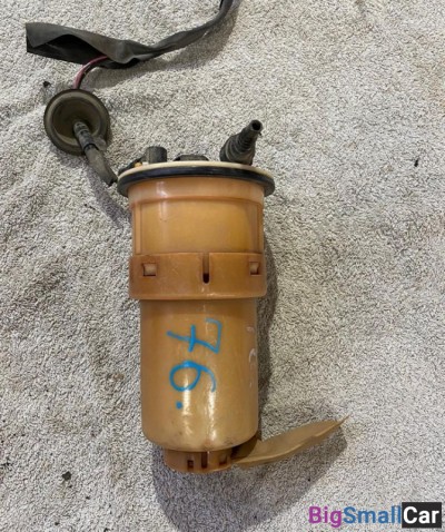 Насос топливный Toyota Platz 2000 - купить Нефтекамске