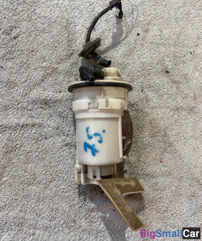 Насос топливный Toyota Corolla 120 - купить Нефтекамске