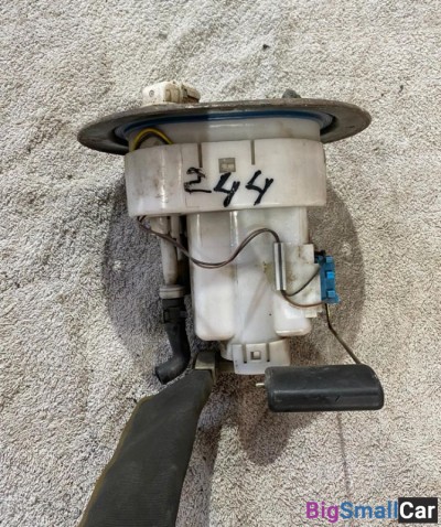 Насос топливный Hyundai Tucson 2.0 - купить Нефтекамске