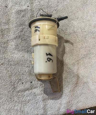 Насос топливный Toyota IST 1NZ - купить Нефтекамске