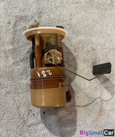 Насос топливный Nissan March K12 - купить Нефтекамске