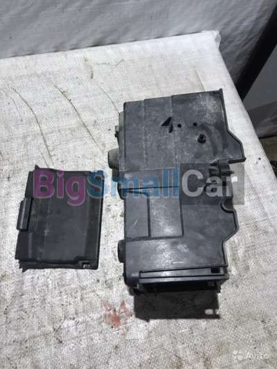 Ниша под аккамулятор Форд фокус 3 Ниша под аккамулятор Форд фокус 3