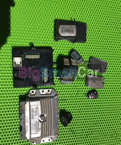 Блок управления двигателем Renault Laguna 2 1.6